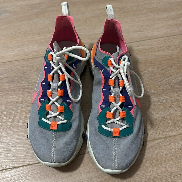 Nike React Element 55
Wolf Grey Multi-Color (Women's) size 9 - Picture 2 of 5